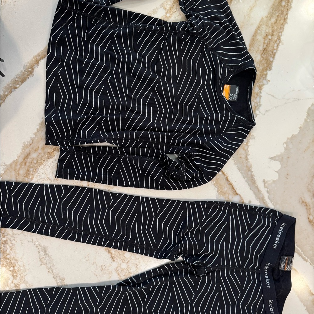 Icebreaker kids merino wool baselayer set